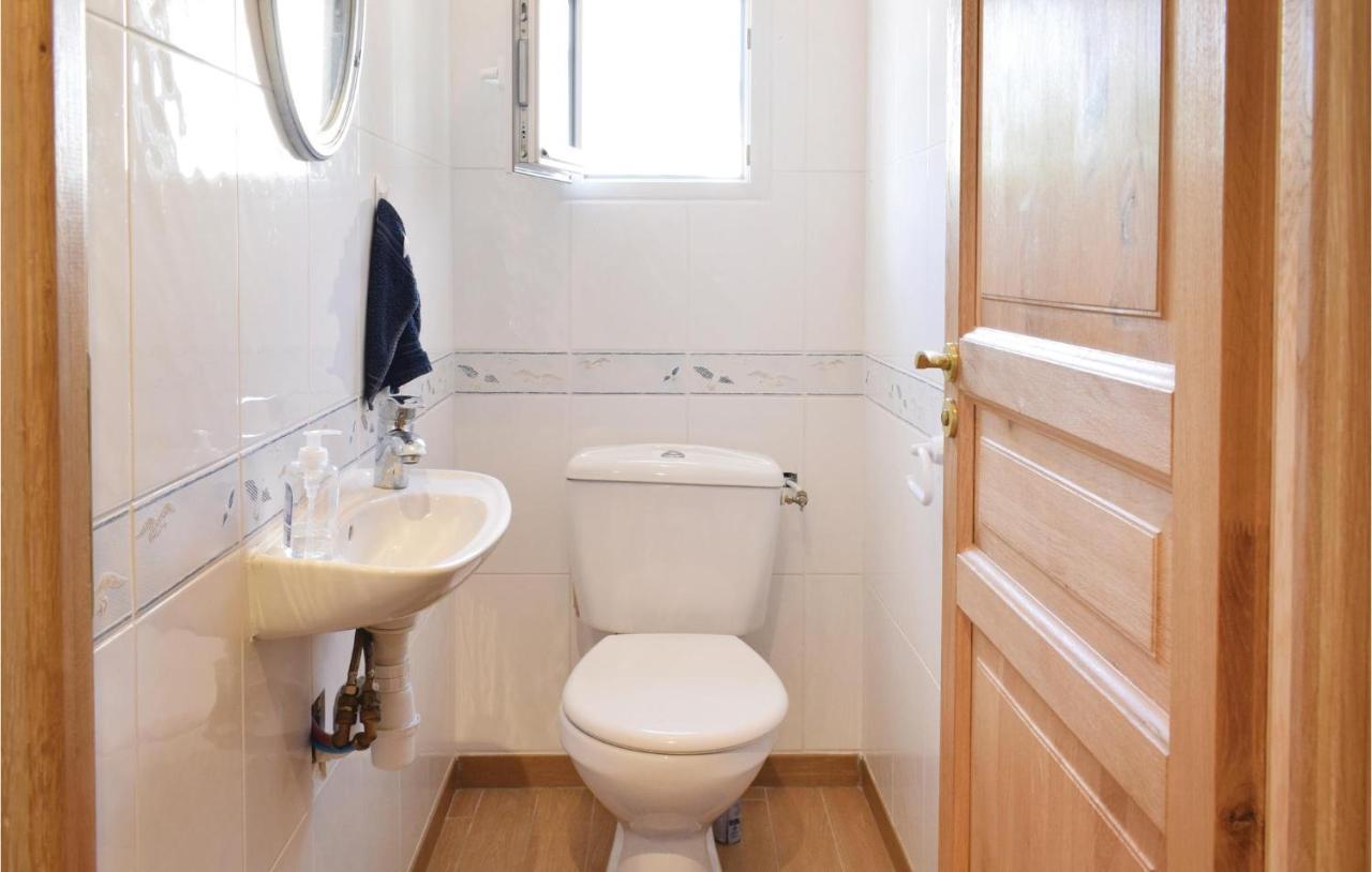 Cozy Home In Lestre With Wifi Quineville Bagian luar foto